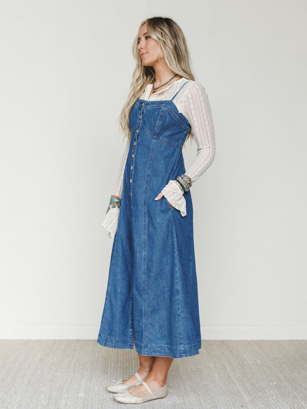Small Town Girl Dress - Medium Wash