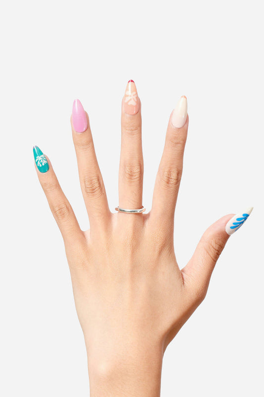 HENRI MATISSE SNOW FLOWERS - ALMOND PRESS-ON NAILS