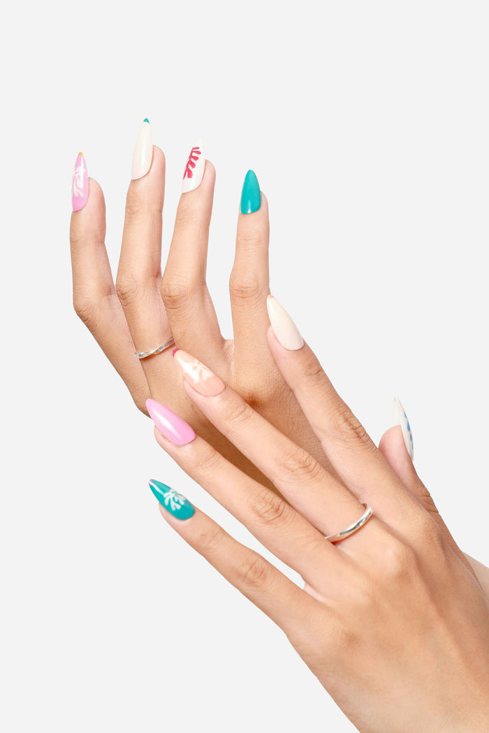 HENRI MATISSE SNOW FLOWERS - ALMOND PRESS-ON NAILS