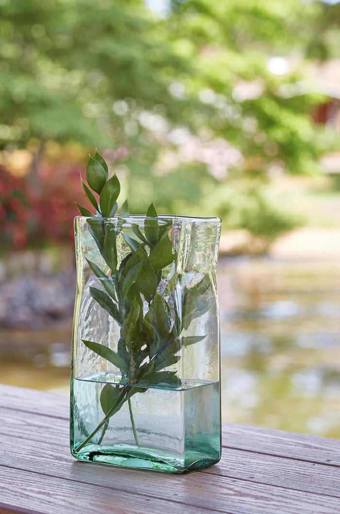 Taylow Medium Vase